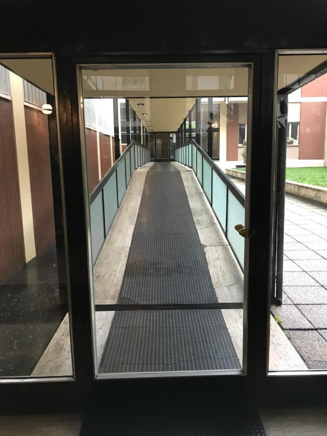 Relais 7.20 Apartment Gallarate Luaran gambar